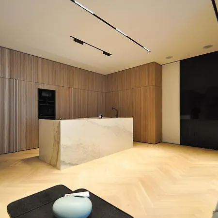 Apartment Old Town Luxury